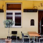 Lauko terasos restoranai vasarą