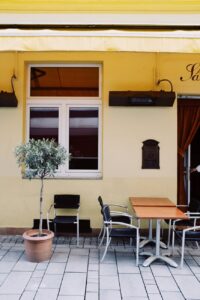 Lauko_terasos_restor