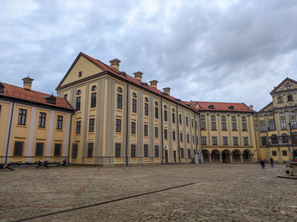 Valdovu_rumai__atsta