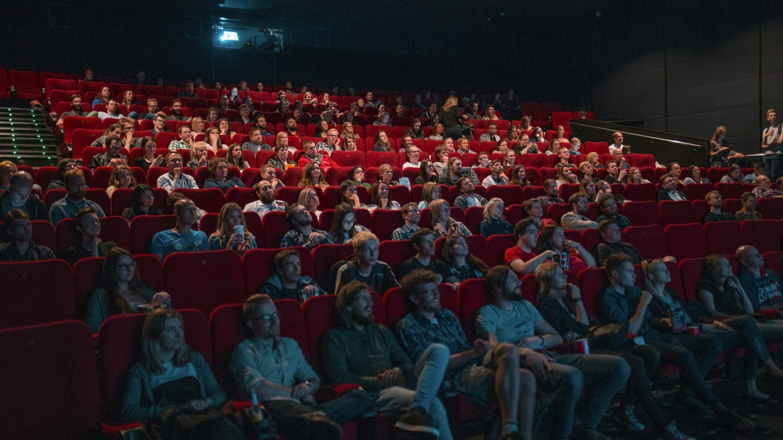 Senjorų kino savaitė Vilniuje spalio 20–28 d.: nemokami seansai, 12 peržiūrų ir „Skyrybos karo metu“