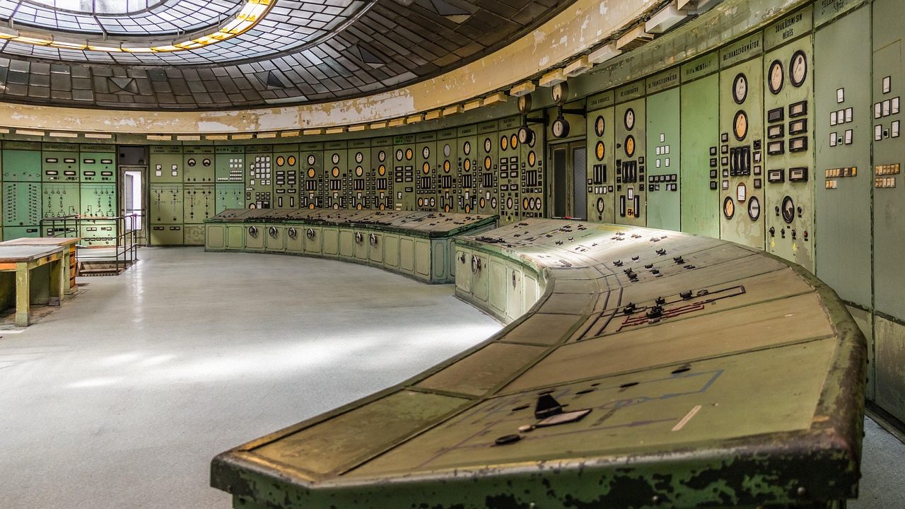 Šiurpnaktis Energetikos ir technikos muziejuje Vilniuje: naktinės ekskursijos, labirintas ir bingo spalio 28–30 d.