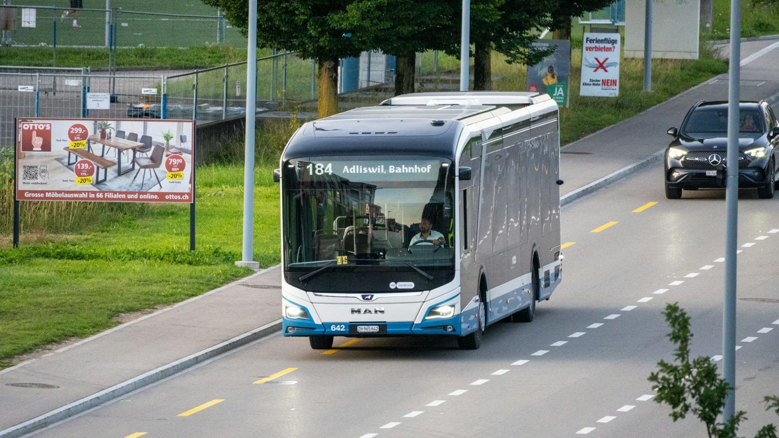 Vandeniliu varomi autobusai Vilniuje išbandomi šiemet, 16 – kitąmet: kokių specialistų reikia energetikai