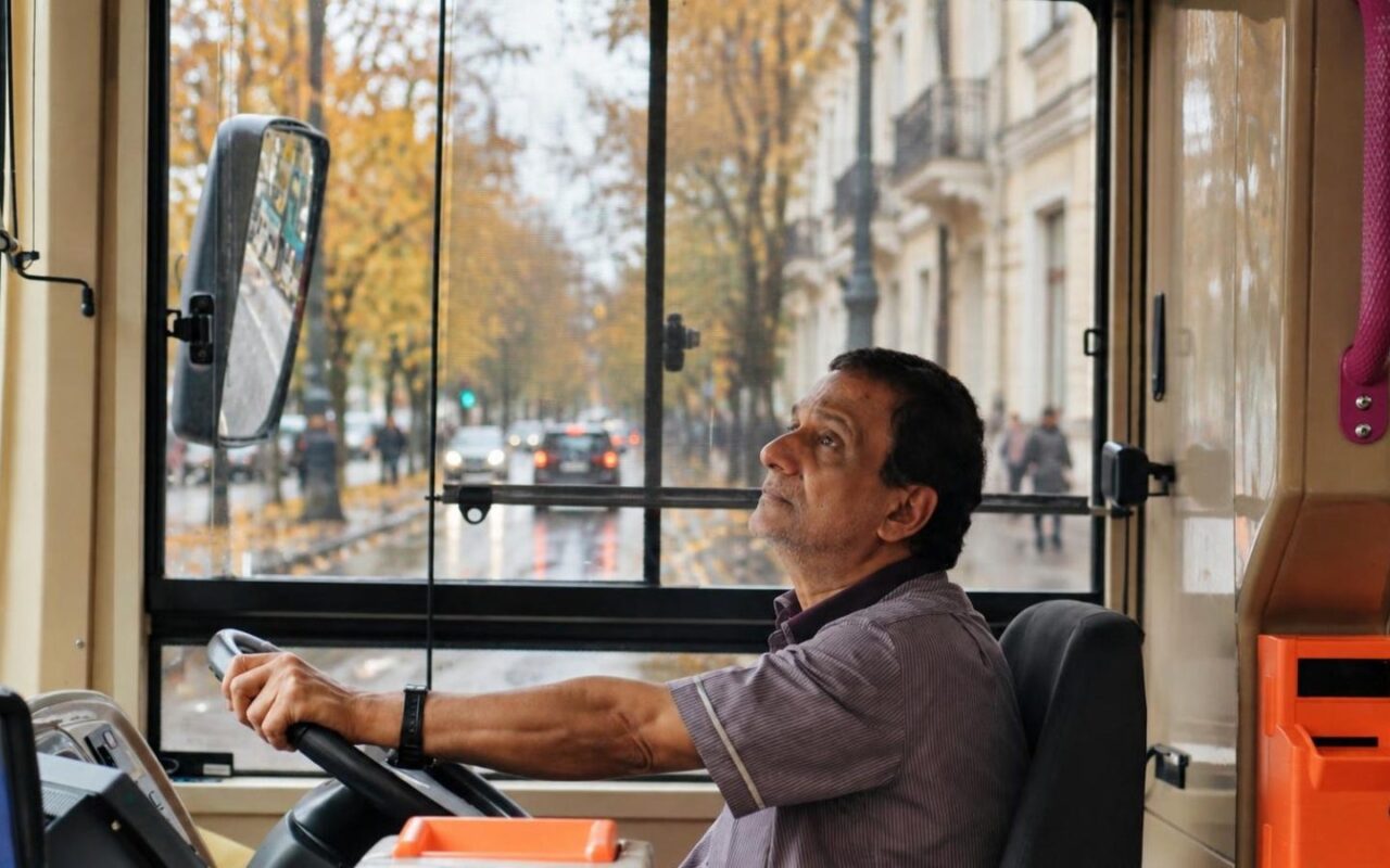 Vilniaus autobusų vairuotojai iš Ganos: „Transrevis“ įdarbino apie 70, jie mokosi lietuvių kalbos